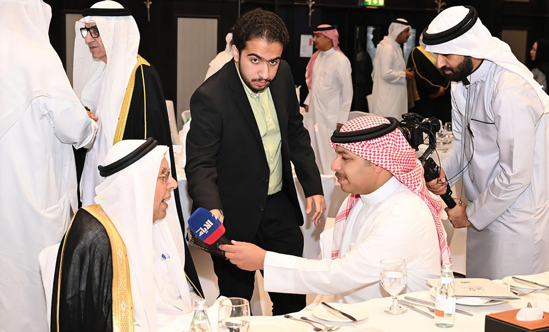 أنور عبدالرحمن: نحتفل ب 25 عاماً من الريادة وبناء الأسس القوية - صحيفة ...