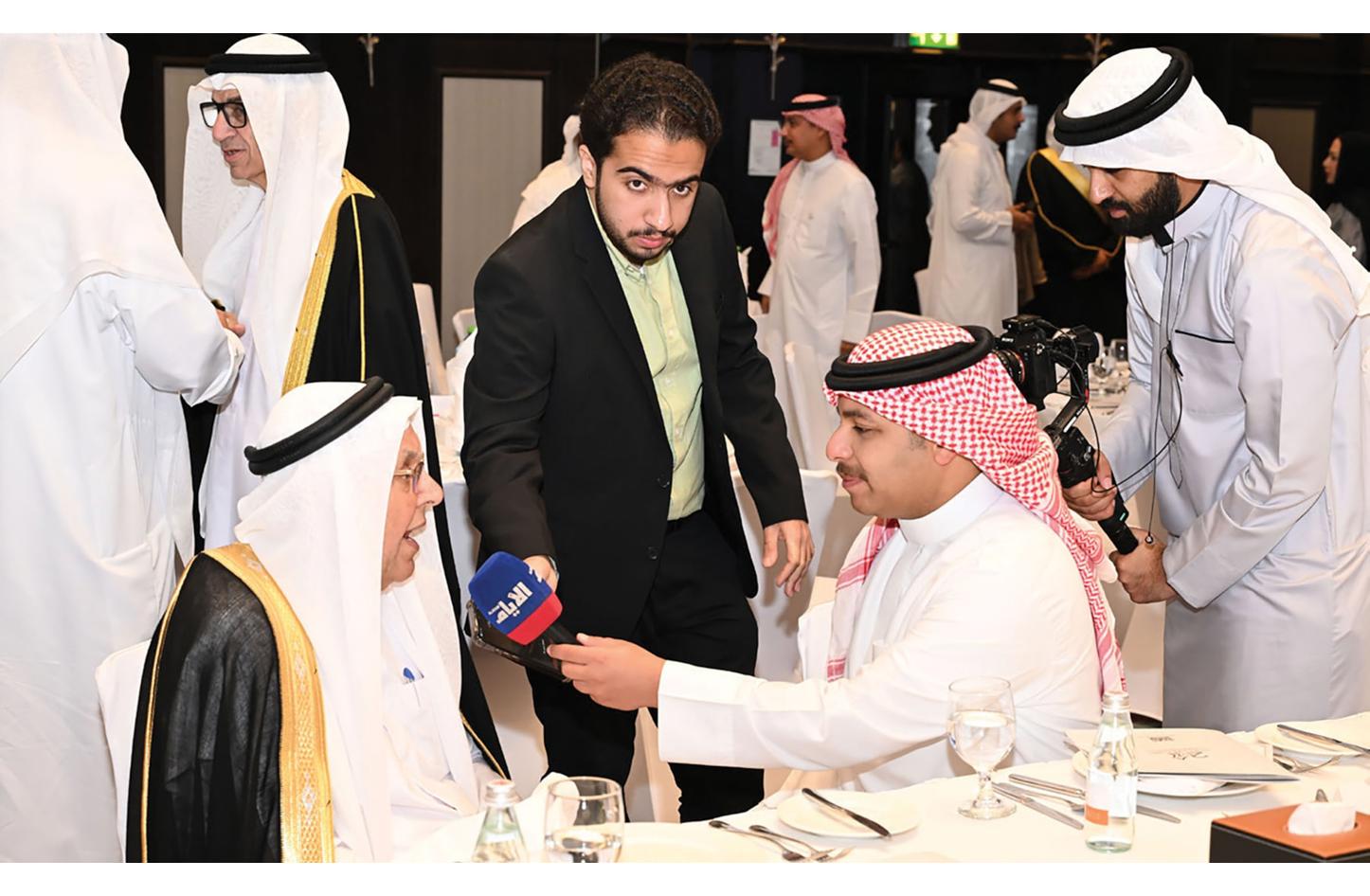 أنور عبدالرحمن: نحتفل ب 25 عاماً من الريادة وبناء الأسس القوية - صحيفة ...