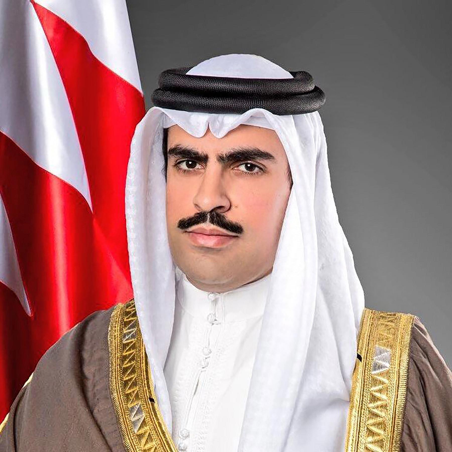 سفير البحرين لدى الولايات المتحدة ينال الدكتوراه مع مرتبة الشرف العليا في إدارة الأعمال الدولية 