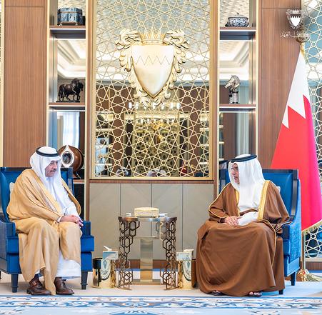 سمو ولي العهد رئيس مجلس الوزراء يستقبل سفير المملكة العربية السعودية لدى مملكة البحرين